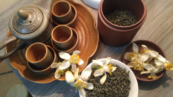 Điều trị đục thủy tinh thể bằng các bài trà thuốc