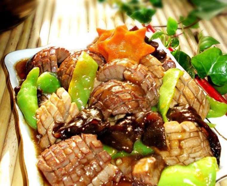 Cách làm món bầu dục lợn hạt đào