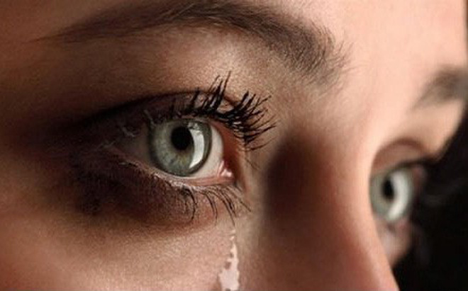 Chảy nước mắt thường xuyên là bệnh gì?