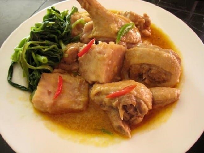 Hướng dẫn làm món Gà nấu bia