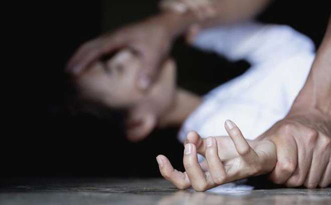 Hiếp dâm và quấy nhiễu tình dục