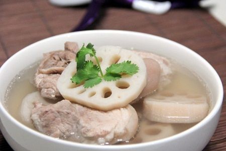 Hạt đào thịt hầm món ăn bổ dưỡng cho người mất ngủ