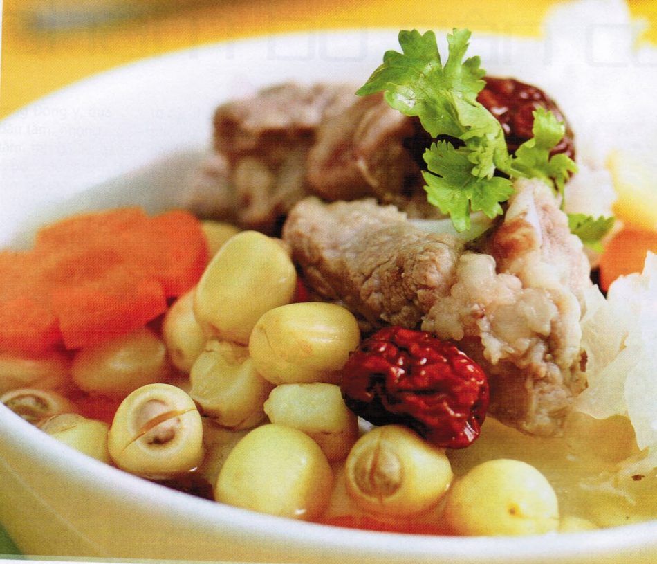 Hạt sen bách hợp hầm thịt nạc, giải pháp mới cho người mất ngủ