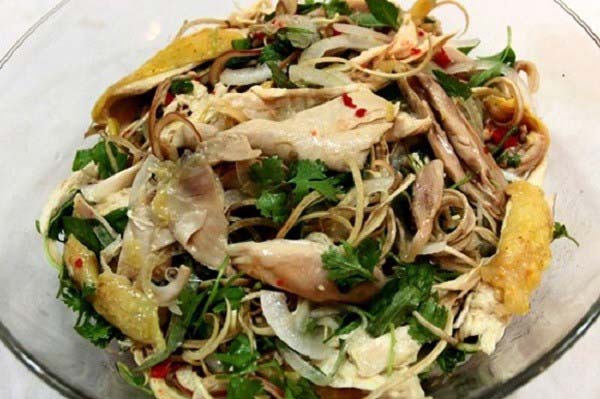 Cách làm món nộm thịt gà rau hẹ