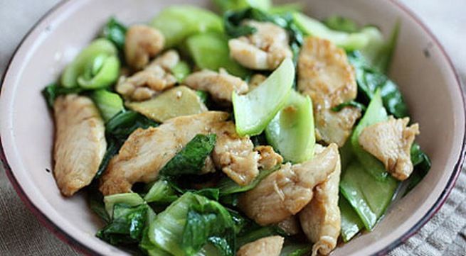 Cách làm món rau chân vịt thịt gà