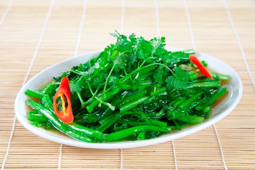 Công dụng và cách làm món rau xào ba màu