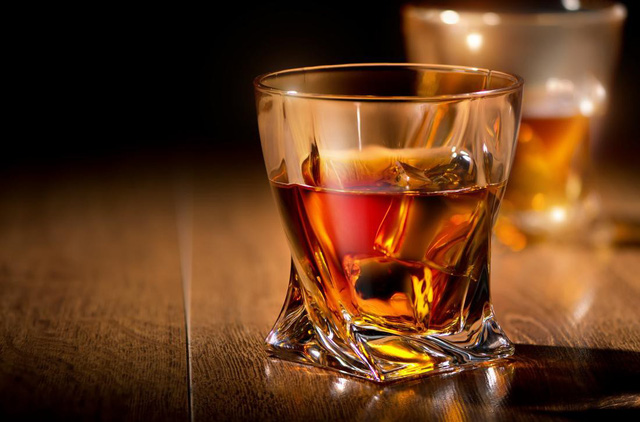 Rượu là kẻ thù của bệnh Tim?